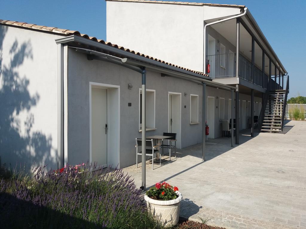 Hotel Le Cay Roquebrune-sur Argens Exterior foto